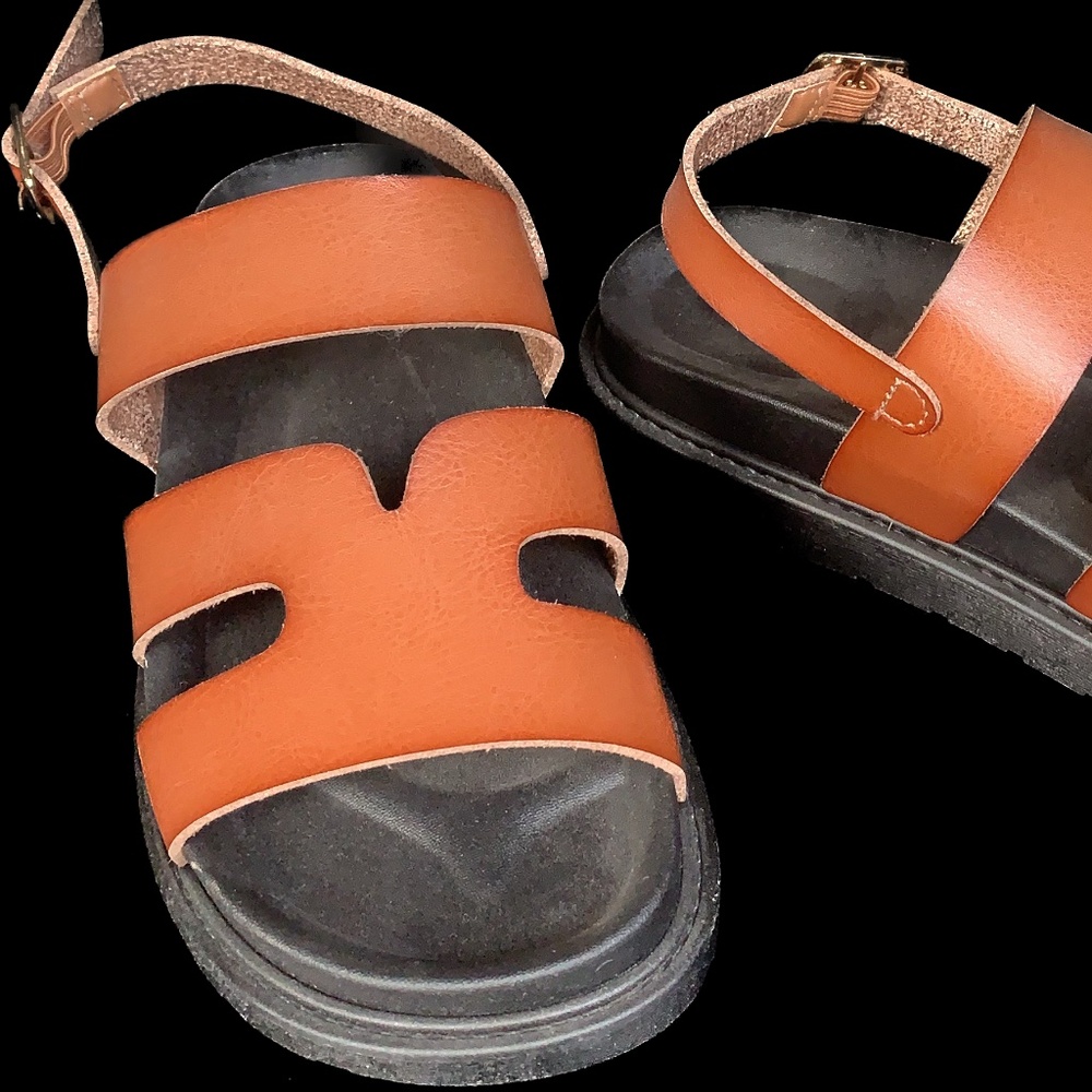 CM  5108  Camel